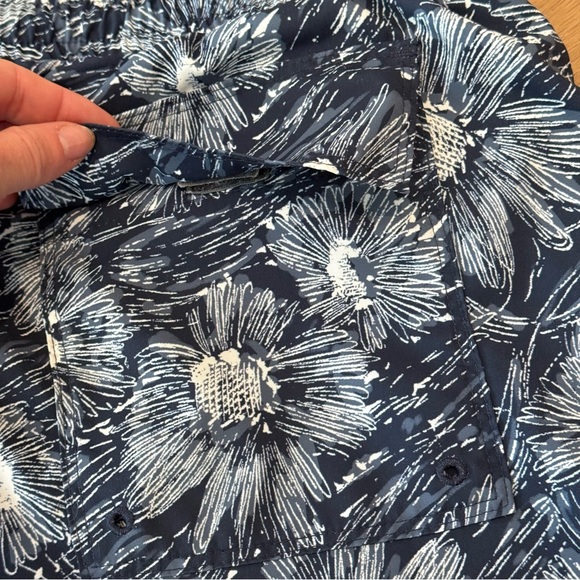 Men’s Abercrombie and Fitch Swim Trunks - Picture 6 of 10